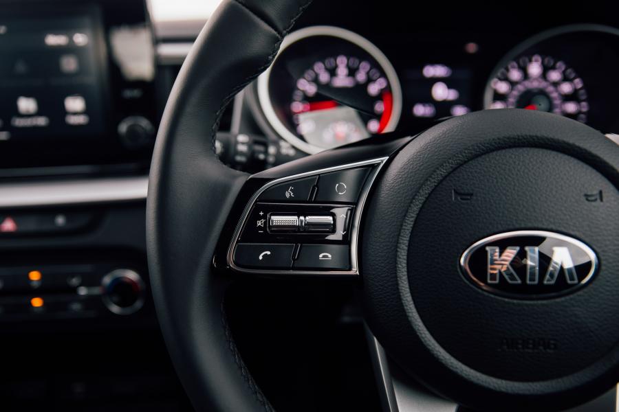 Панель приборов Kia XCeed 1.0 T-GDi 2019 года  (UK) (фото 70 из 91)